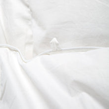 Carica l&#39;immagine nel visualizzatore di Gallery, Piumino letto in piuma ghiro by Caleffi
